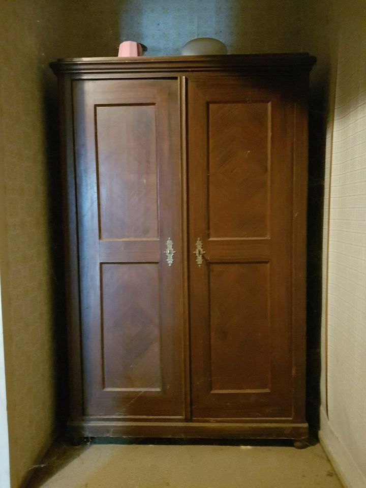 Verkaufe Schrank in Aichwald