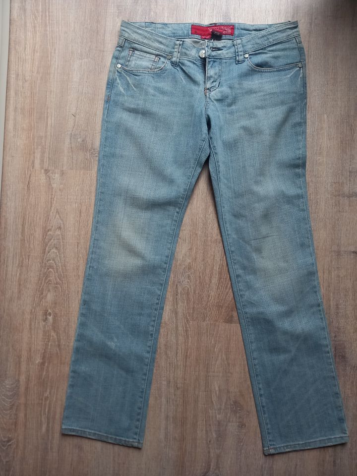 Damenjeans Damenhose Guess, Gr. 28 ( 36 ) Hellblau Neu in Offenbach