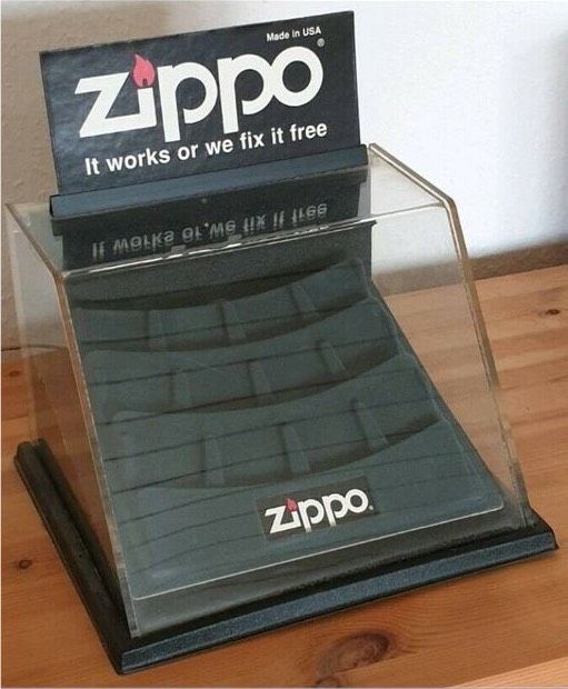 Zippo Vitrine Display 12 er & Header Card in Freigericht