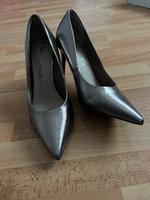 Tamaris Pumps Gold / Silber Niedersachsen - Delmenhorst Vorschau