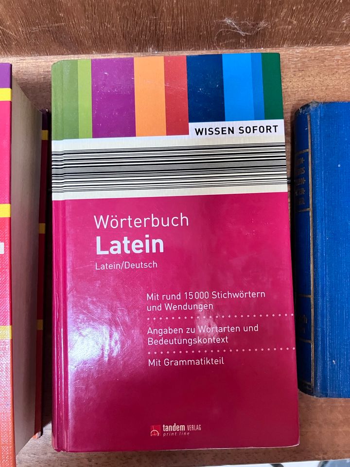 Fachbuch Latein / Deutsch in Willebadessen