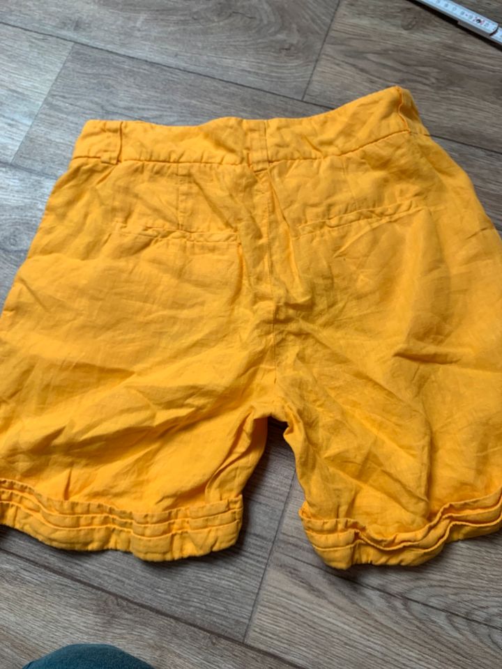 Italy 0039 Shorts kurze Hose Leinen Größe S gelb in Ebringen