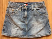 Tommy Hilfiger Jeansrock Gr 146 super Zustand Niedersachsen - Ilsede Vorschau