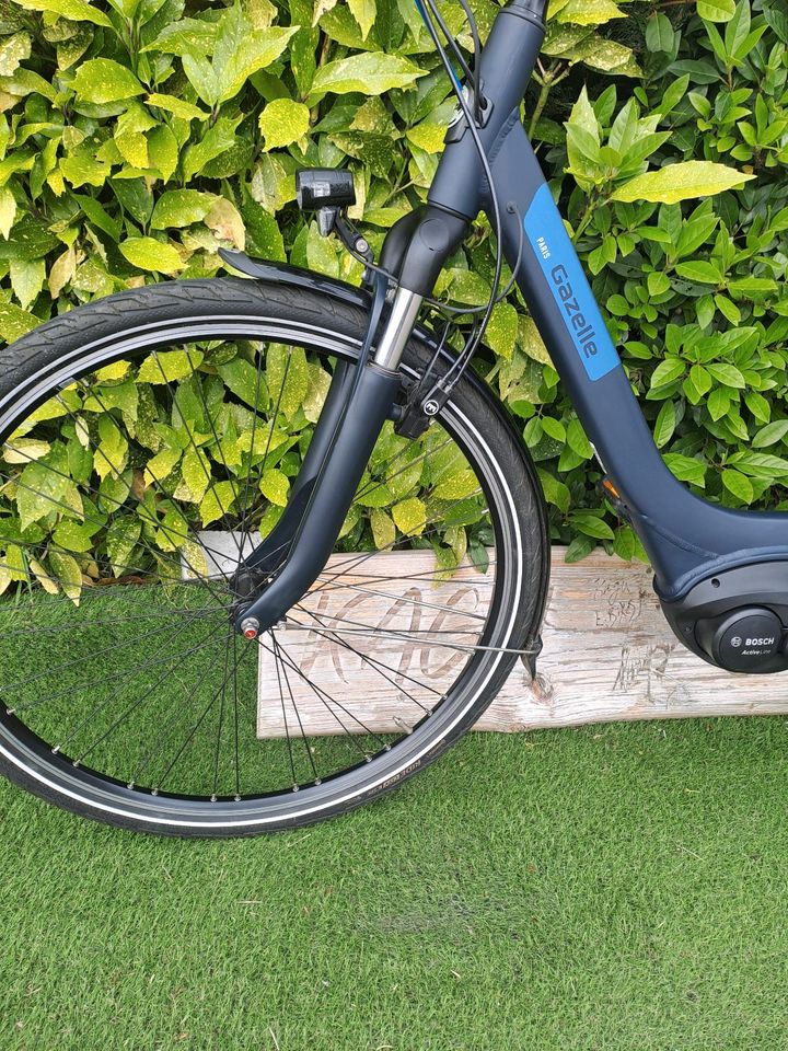 GAZELLE PARIS C7 BOSCH+ E-BIKE:2022/RH:57/TOP/GARANTIE in Moormerland