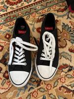 Levi’s schwarze Sneaker Größe 43 / Schuh Köln - Mülheim Vorschau