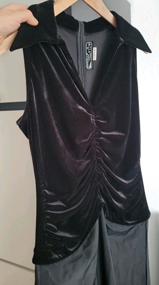 Gothic Kleid mit sehr langem Rockteil Gr.S in Berlin