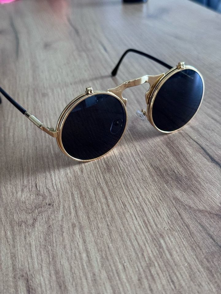 Neue Mode Steampunk Vintage Rock Punk runde Brille Sonnenbrille in Berlin