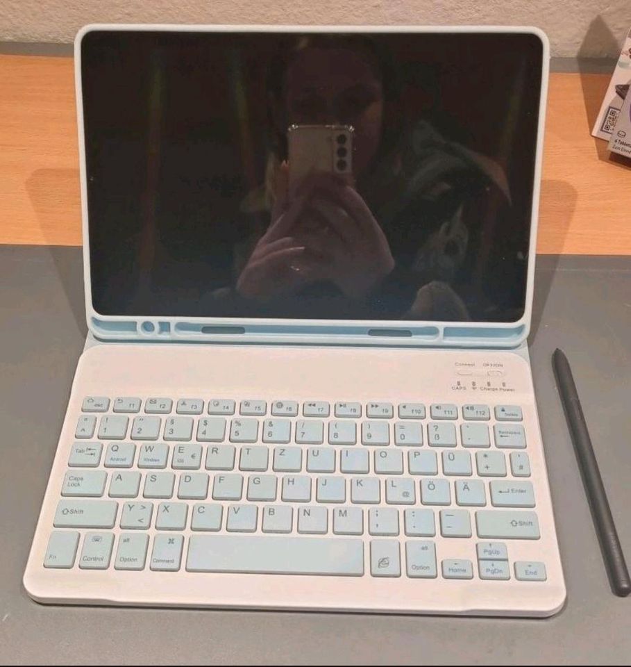 NOTVERKAUF Samsung S6 Lite Tablet + Tastatur in Pforzheim