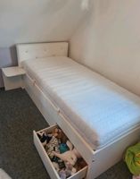 Hochwertiges Bett in Weiß 90x200m mit Schubkästen Nordrhein-Westfalen - Weeze Vorschau