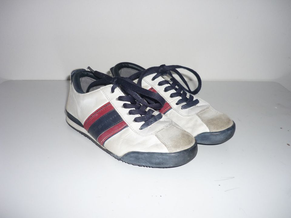 TOMMY HILFIGER JUNGEN HALBSCHUH SCHNÜRSCHUHE LEDER 31 eher 30 in Kamp-Lintfort