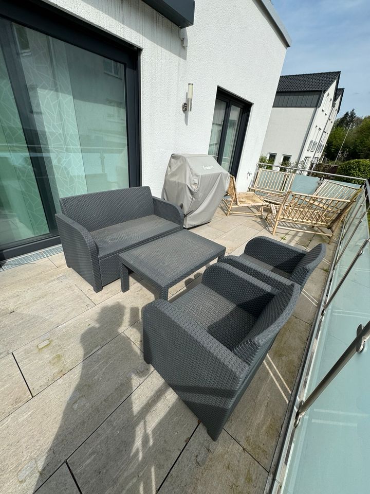 Garten Terrasse Balkon Sitzmöbel Set Rattan Couch Tisch Sessel in Wuppertal