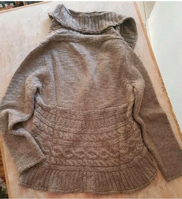 Strickjacke Braun Gr. M in Osnabrück