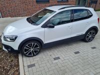 VW Cross Polo Urban White Topp TÜV AU usw. Neu Niedersachsen - Scharnebeck Vorschau