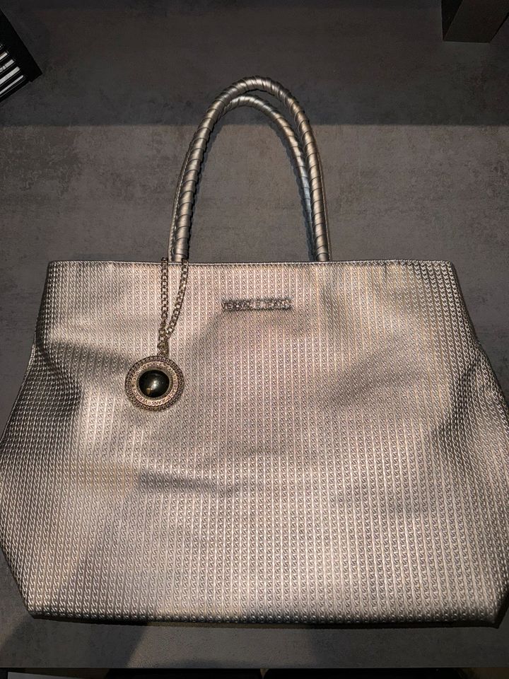 Versace Jeans Handtasche in Vilshofen an der Donau