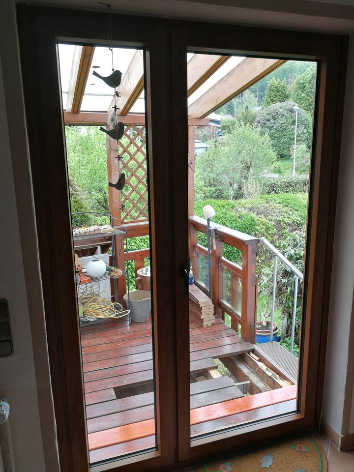 Kunststoff-Fenster Holzstruktur braun in Golden Oak fast neu in Herscheid