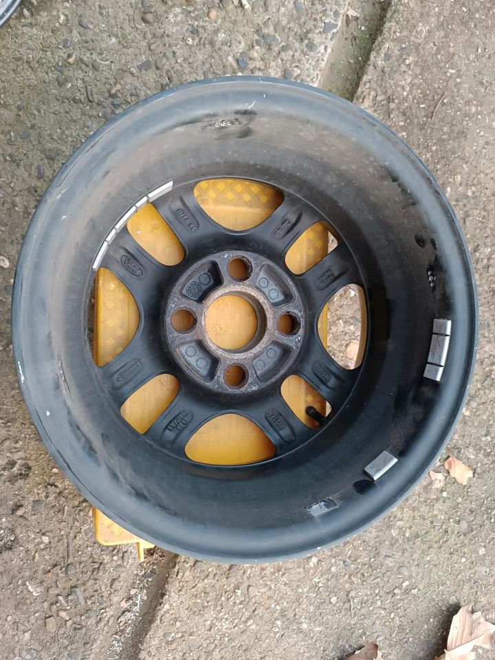 Ford Alufegen 13 Zoll Borbet Fiesta Sierra 4x108 in Duisburg