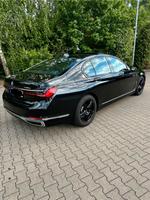BMW 745 e Limousine schwarz Gestik Panorama Laser Head-Up Niedersachsen - Hassel (Weser) Vorschau
