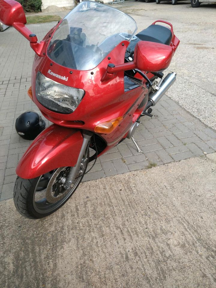 Kawasaki ZZR 600  (ZX 600 E) in Nienburg (Saale)