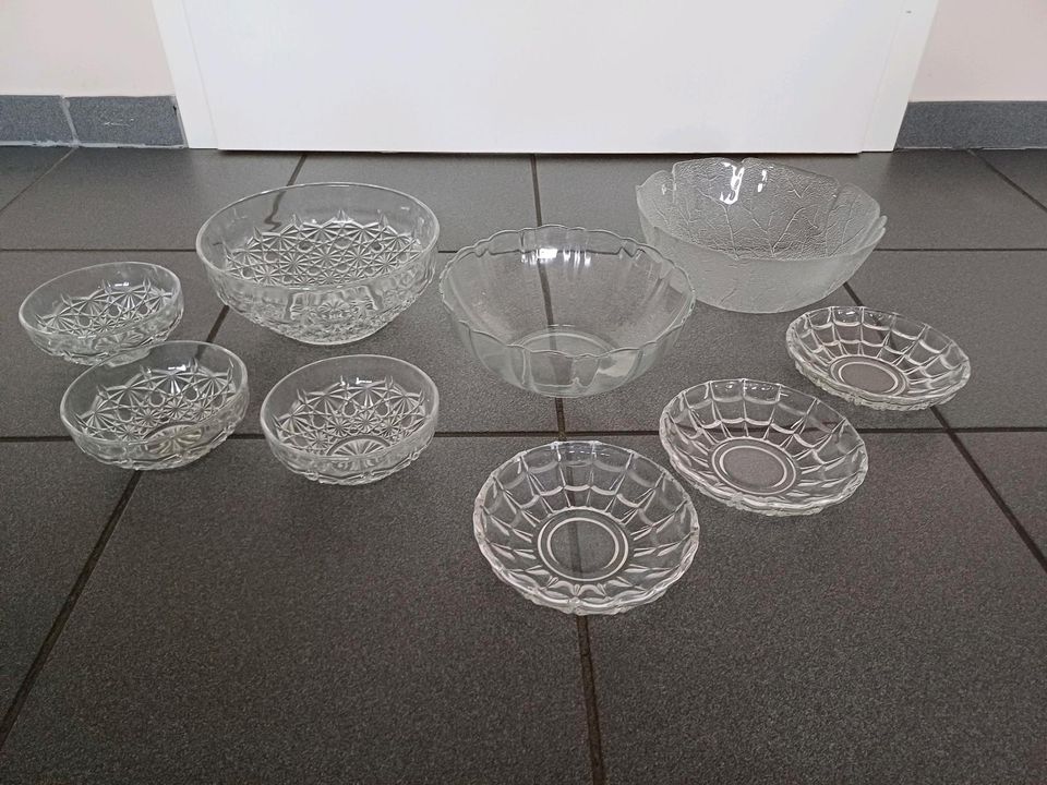3 Glasschüsseln, 6 Glasschälchen in Altenberge