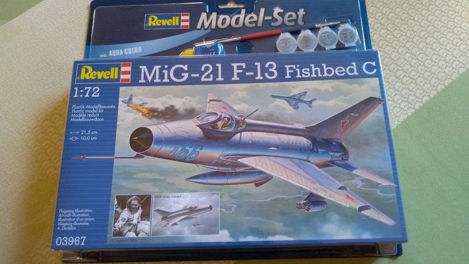 Bausatz Revell Mig 21 F-13 1:72 Model-Set in Vöhl
