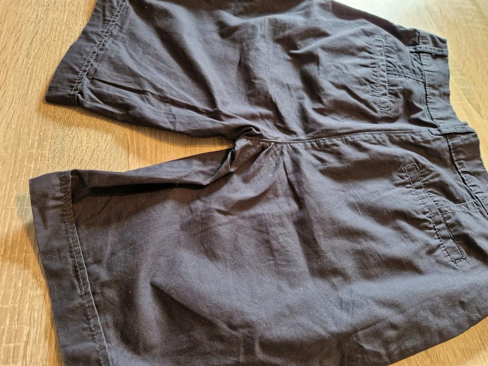 Short, kurze Hose,  sommerhose, blau in Mülheim-Kärlich