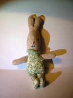 Maileg Häschen Baby My Rabbit boy Junge geblümter Body 11 cm Sachsen - Sehmatal-Sehma Vorschau