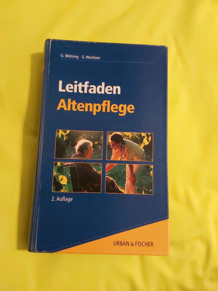 Buch " Leitfaden Altenpflege " G.Mötzing / G. Wurlitzer in Leipzig