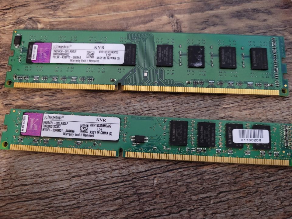 2x Kingston KVR1333D3N9/2G Arbeitsspeicher 4GB in Jämlitz-Klein Düben