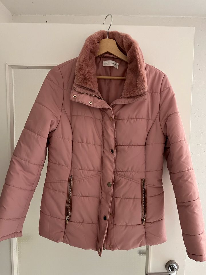 Winterjacke Rosa in Ingolstadt