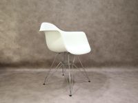 1/2 Replica Designerstuhl Plastic Armchair Esszimmerstuhl weiß Wuppertal - Heckinghausen Vorschau