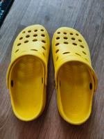 ⚠️Gelbe Badeschuhe /Clogs Gr. 36 Sachsen - Reichenbach (Vogtland) Vorschau