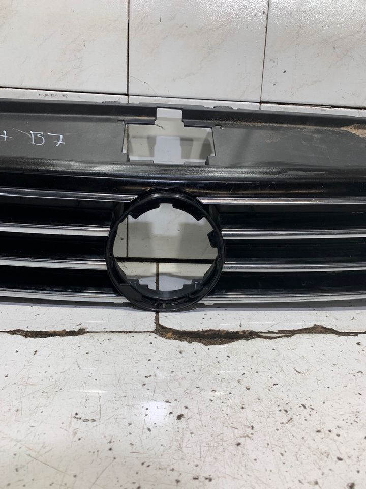 VW PASSAT B8 3G ab 2019 Gitter Grill Kühlergrill 3G0853651 J in Remscheid