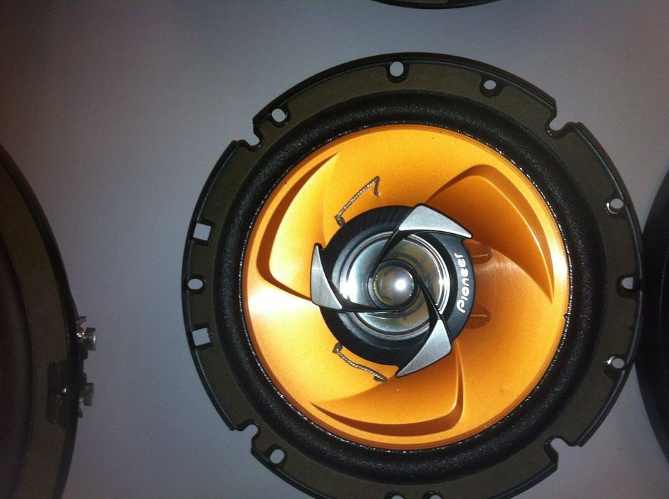 Audio Sound Auto Boxen Woofer Freeair Endstufe Lautsprecher Hi Fi in Moorenweis