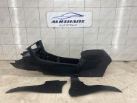 Mittelkonsole Mittelarmlehne VW Golf 7 5G0863289C Nordrhein-Westfalen - Remscheid Vorschau