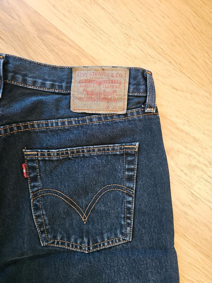 LEVI'S 751 Vintage Jeans in Dortmund