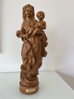 Madonna mit Kind und Apfel, holzgeschnitzt, ca 35 cm hoch Nordrhein-Westfalen - Bocholt Vorschau