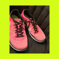 NIKE RUNNING Turnschuhe Sneaker pink neon 39 UK 5,5 Baden-Württemberg - Birkenfeld Vorschau