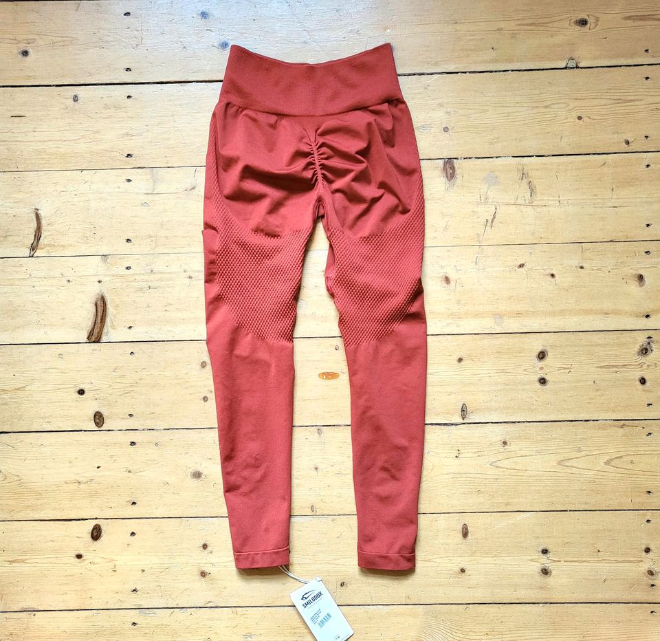 Neu Gr. M 38 Smilodox Leggings Amaze Scrunch Terakotta Sport in Schönebeck (Elbe)