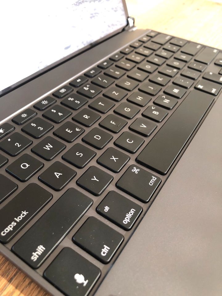 BRYDGE 12.9 Pro, Hochwertige Bluetooth Tastatur aus Aluminium in Kreuztal