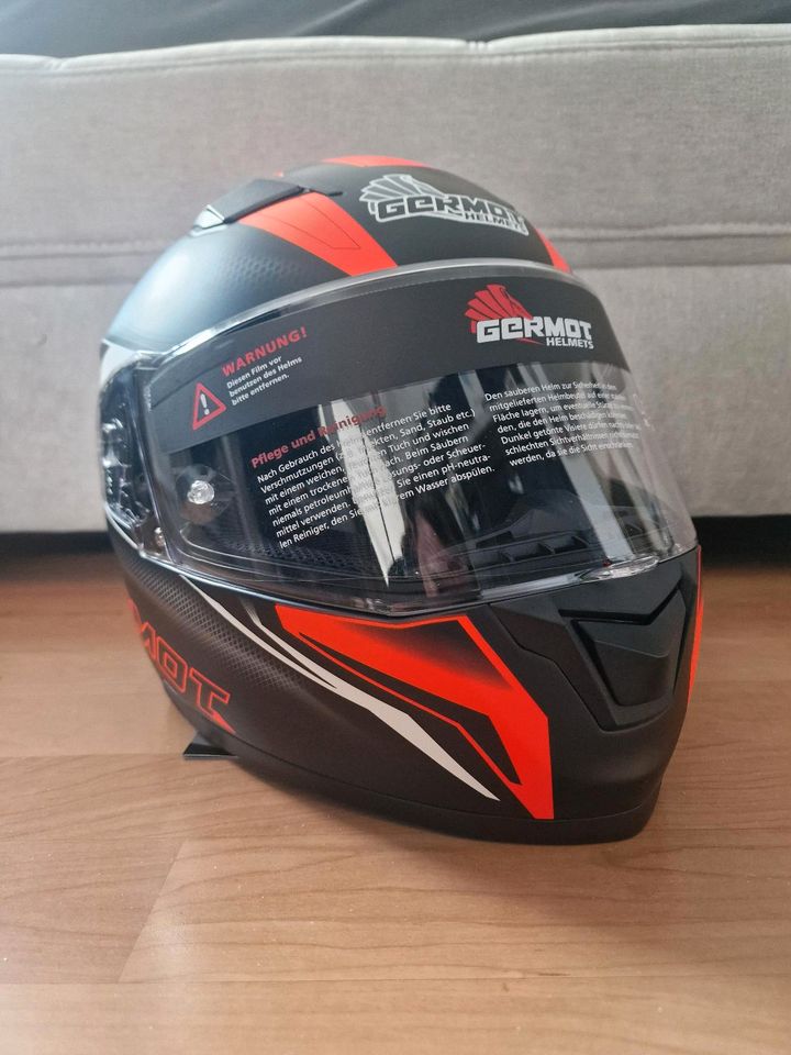 Motorradhelm nagelneu Germot Gr.M in Gummersbach