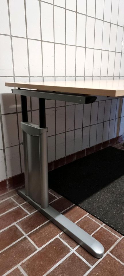 Schreibtisch Bürotisch Konferenztisch 160 x 80 höhenverstellbar in Lage