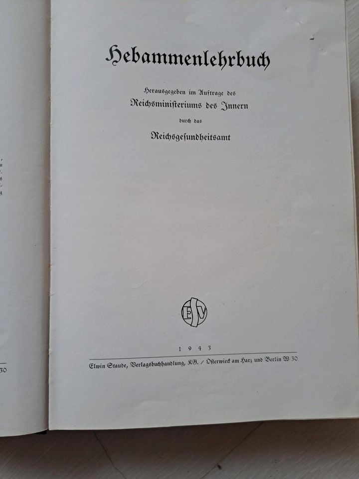 Hebammenlehrbuch von 1943 ! 1. AUFLAGE in Worms