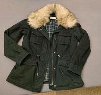 Übergangsjacke Jacken Damen Esprit Größe 40 dunkelblau Fell Hessen - Meinhard Vorschau
