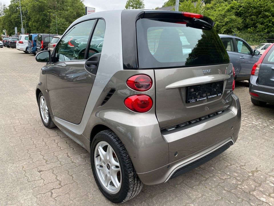 Smart ForTwo fortwo coupe Micro Hybrid Drive SHZ in Alfeld (Leine)