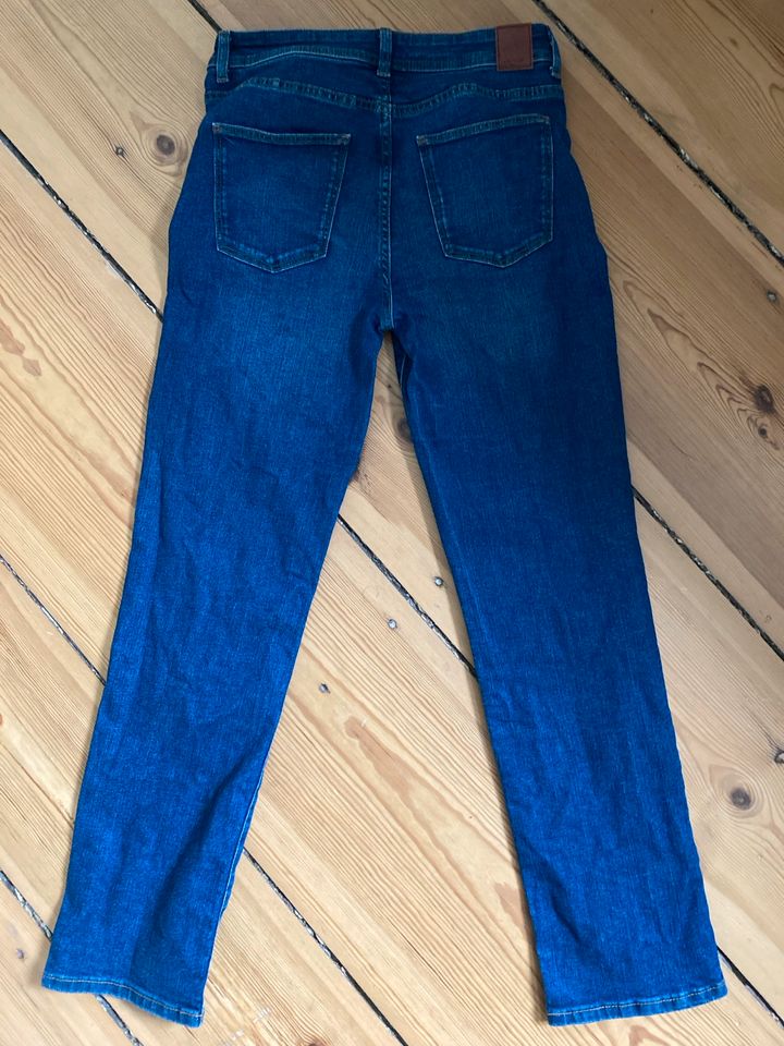 Jeans, C&A, Gr. 38, High Straight, Versand möglich in Berlin