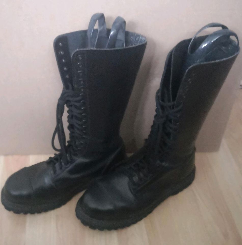 Phantom Boot / Schuhe  mit Stahlkappe - 20 Loch - Größe 42 in Krefeld