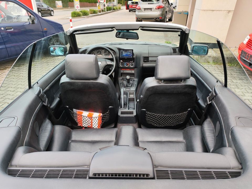 BMW 328I Cabrio E36 M-SPORT NAVI*LEDER*PDC*SHZ*HARDT in Markt Schwaben