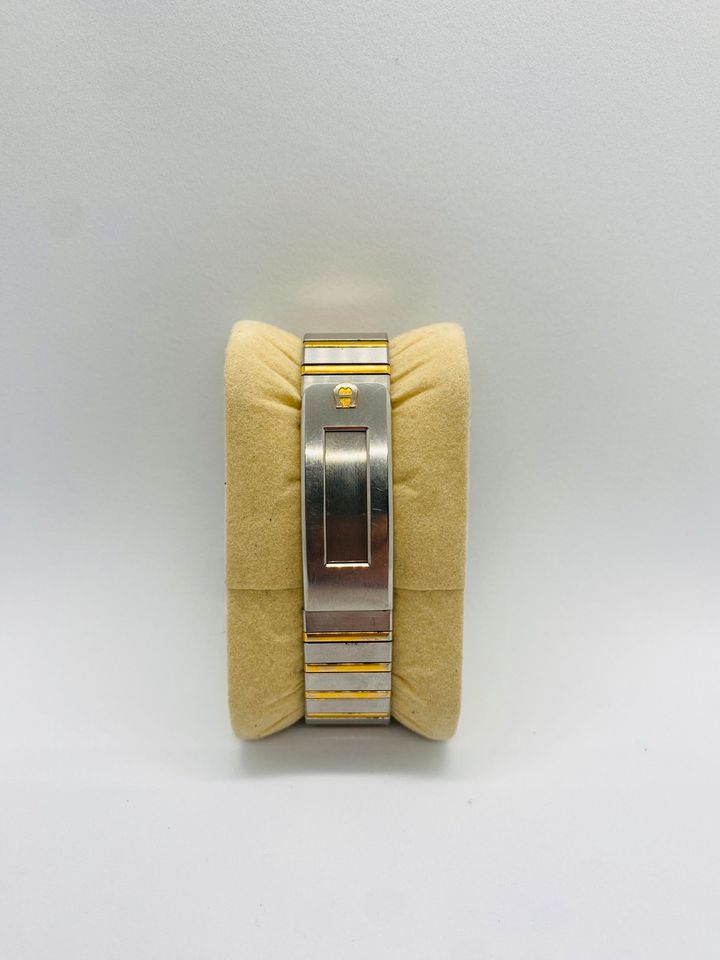 Aigner Vintage Uhr Stahl/Gold Bicolor 0304 in Weiterstadt