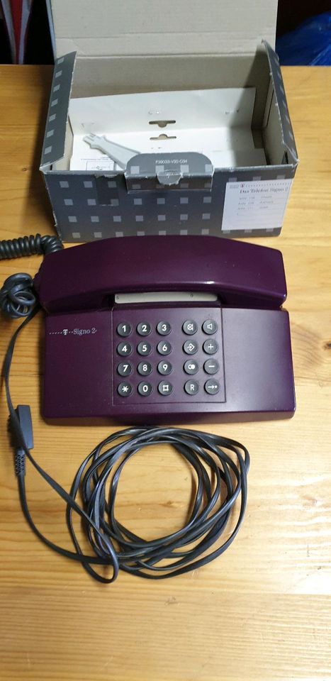 Telefon T...Signo 2 violett gebraucht in Völklingen