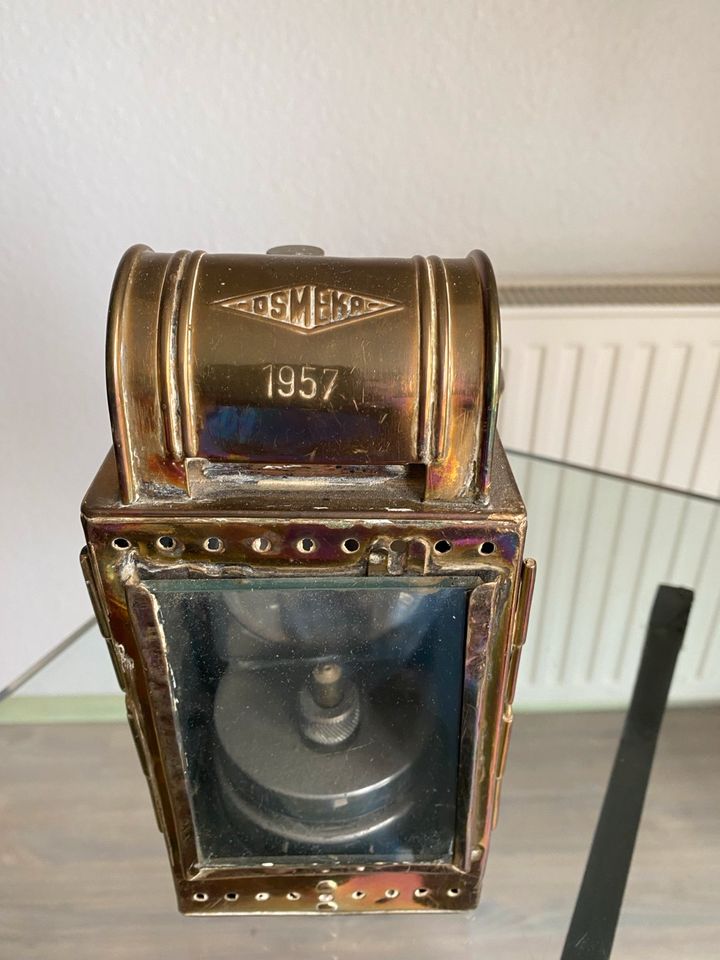 Alte Eisenbahnlampe goldglänzend Osmeka Vintage sehr schönes Stüc in Aachen